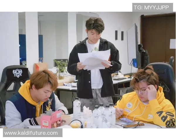 重庆QG战队与武汉队2020年精彩对决回顾与分析 重庆QG战队与武汉队2020年精彩对决回顾与分析