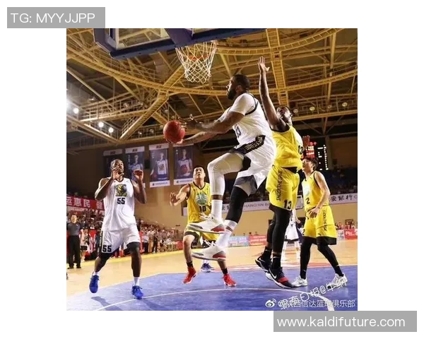 广东体育盛宴鲁能与恒大巅峰对决引发球迷热潮