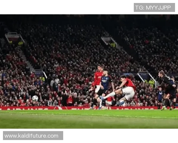 曼联与洛杉矶银河精彩重播回顾赛场瞬间与球员表现分析