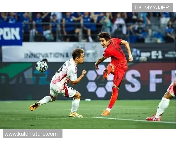 2001年国足对阵阿联酋精彩回顾视频重温经典瞬间与激烈对抗