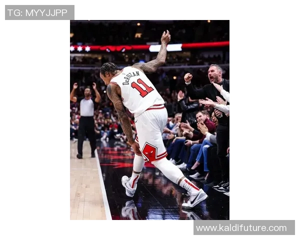 德阿隆福克斯如何在NBA赛场上展现领袖风范与个人魅力