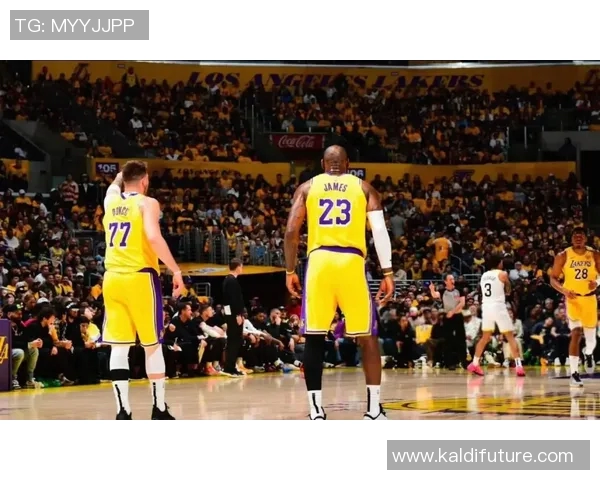 湖人对热火季后赛精彩回顾全场录像分析与精彩瞬间集锦