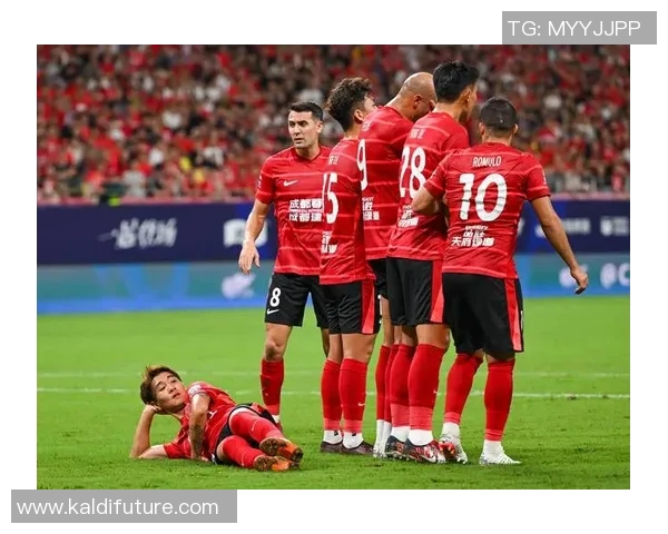 成都足球队实力分析与发展潜力探讨聚焦未来赛事表现与球员成长